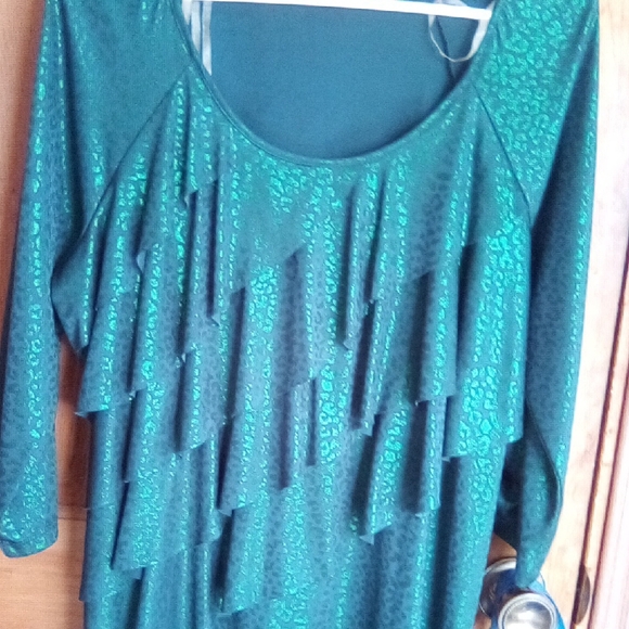 Elementz Emerald Ruffle Blouse - Picture 2 of 11